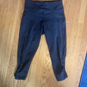 Lululemon 17 Inch Cropped Legging